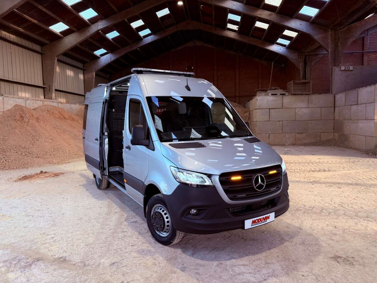 vereenooghe-van-mossel-brugge-mercedes-sprinter (11).JPEG