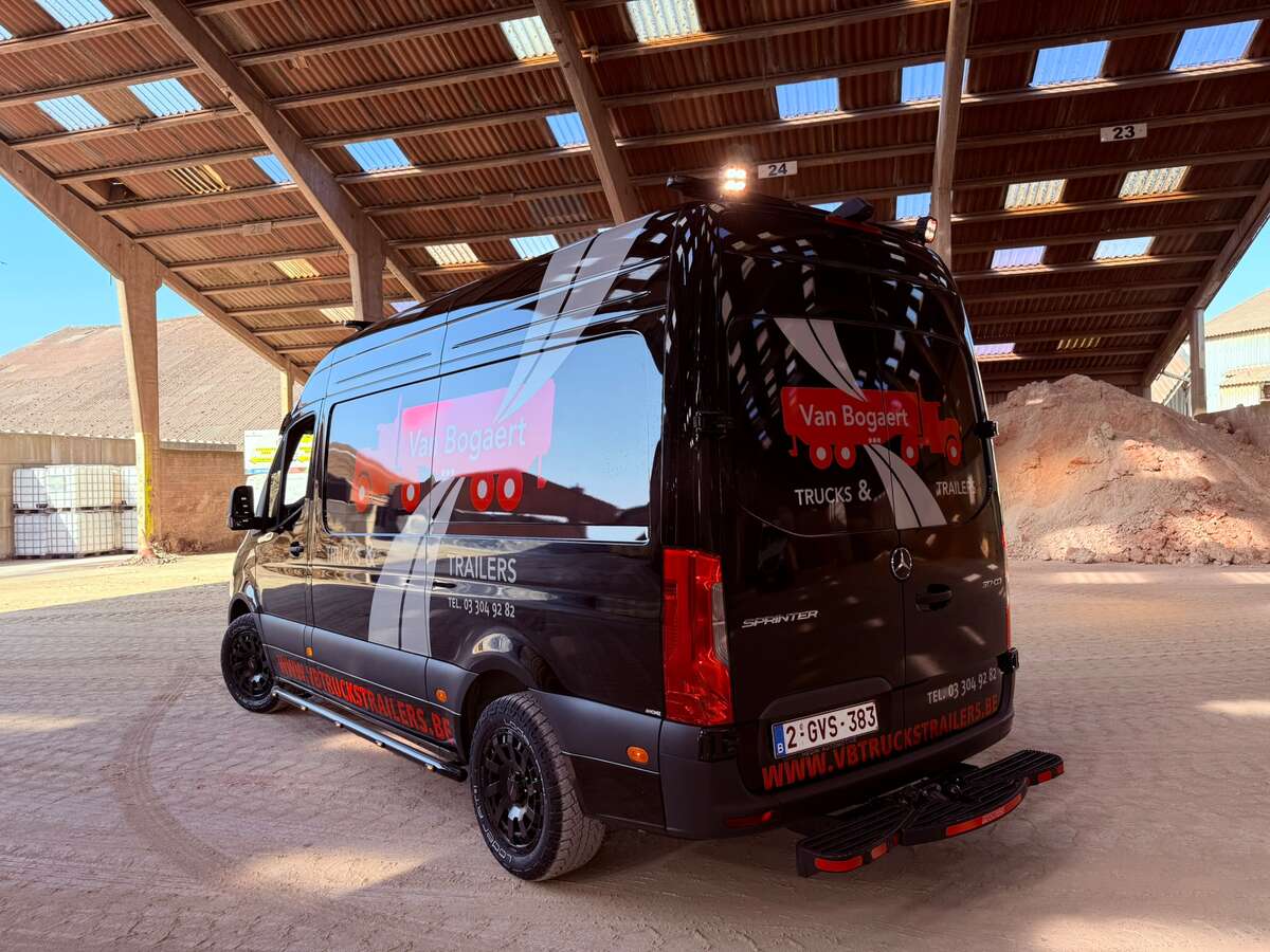 van-bogaert-mercedes-sprinter (2).JPEG