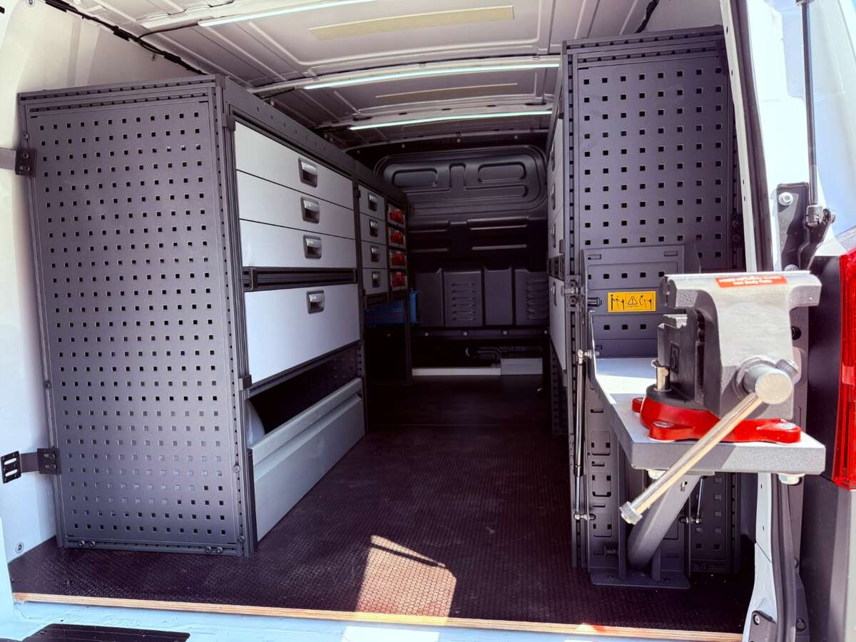 van-der-spek-mercedes-vito (3).JPEG