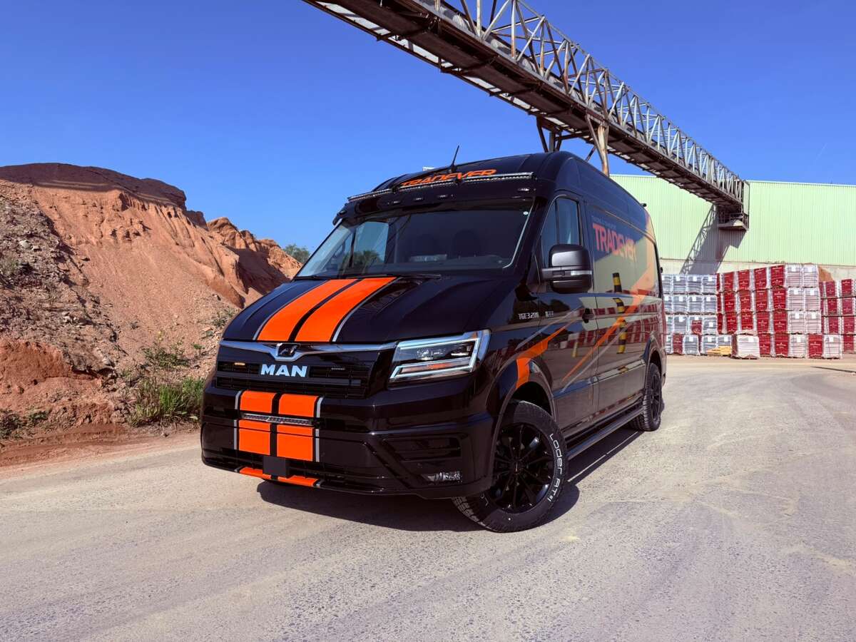 tradever-man-tge (1).JPEG