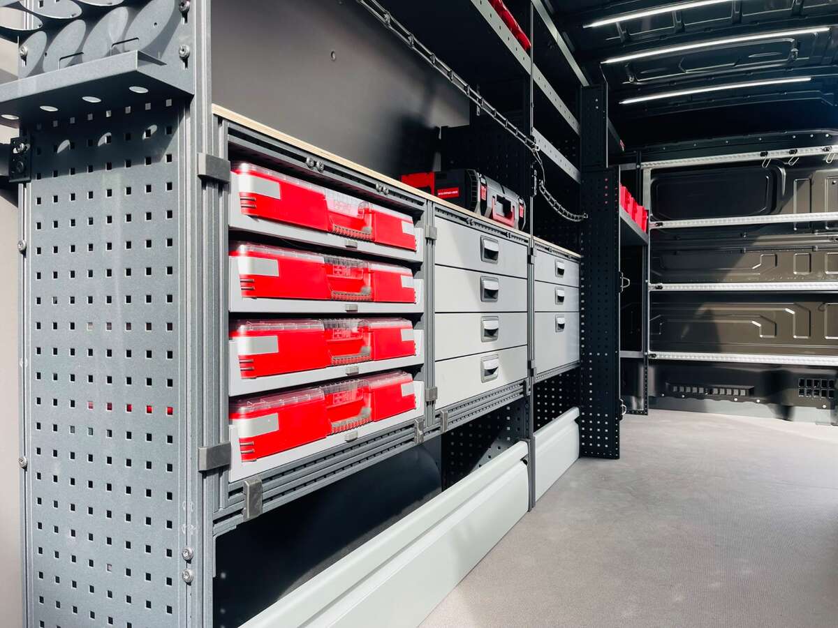 vanbeselaere-construct-man-tge (15).JPEG