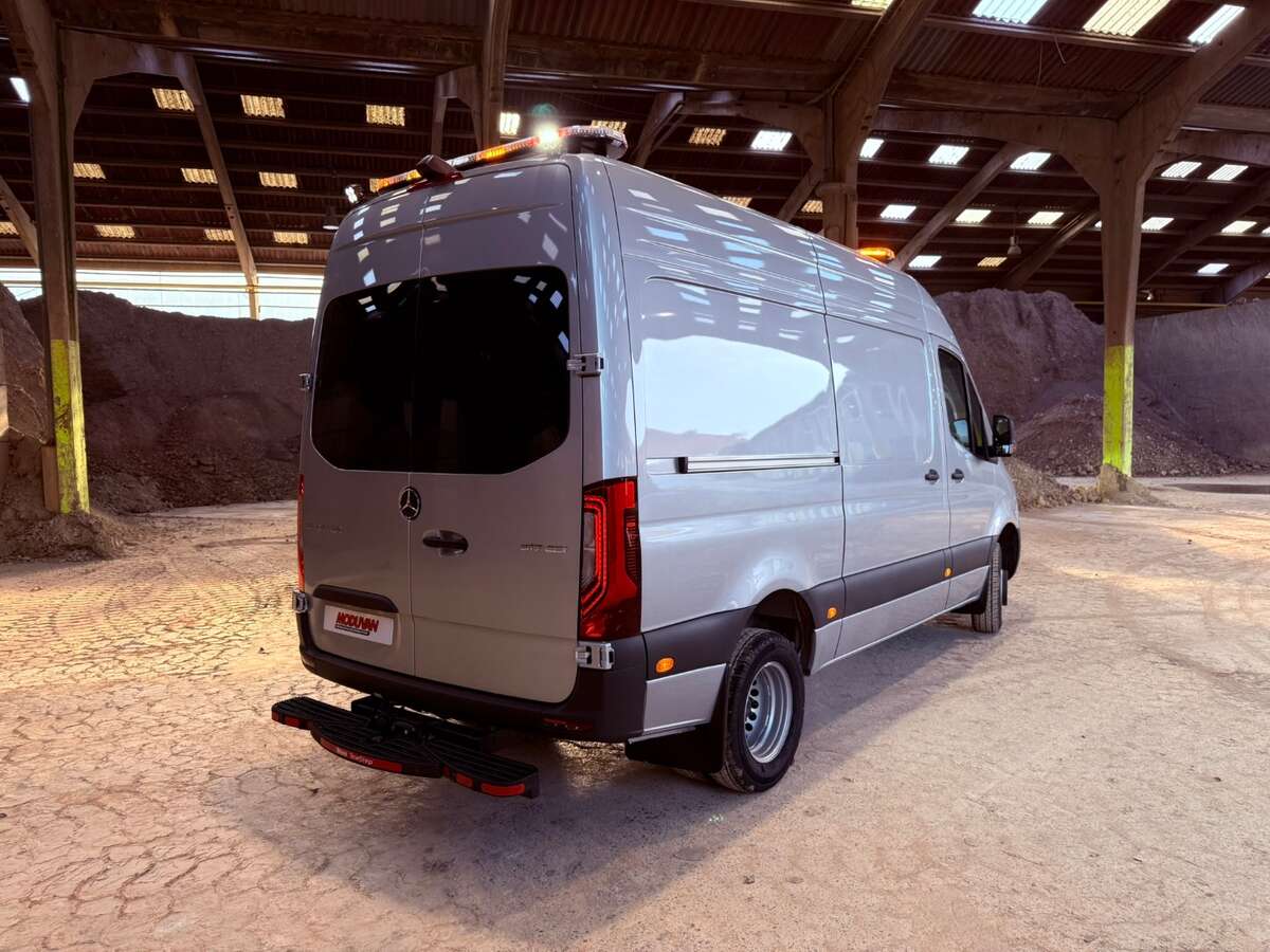 vereenooghe-van-mossel-brugge-mercedes-sprinter (3).JPEG