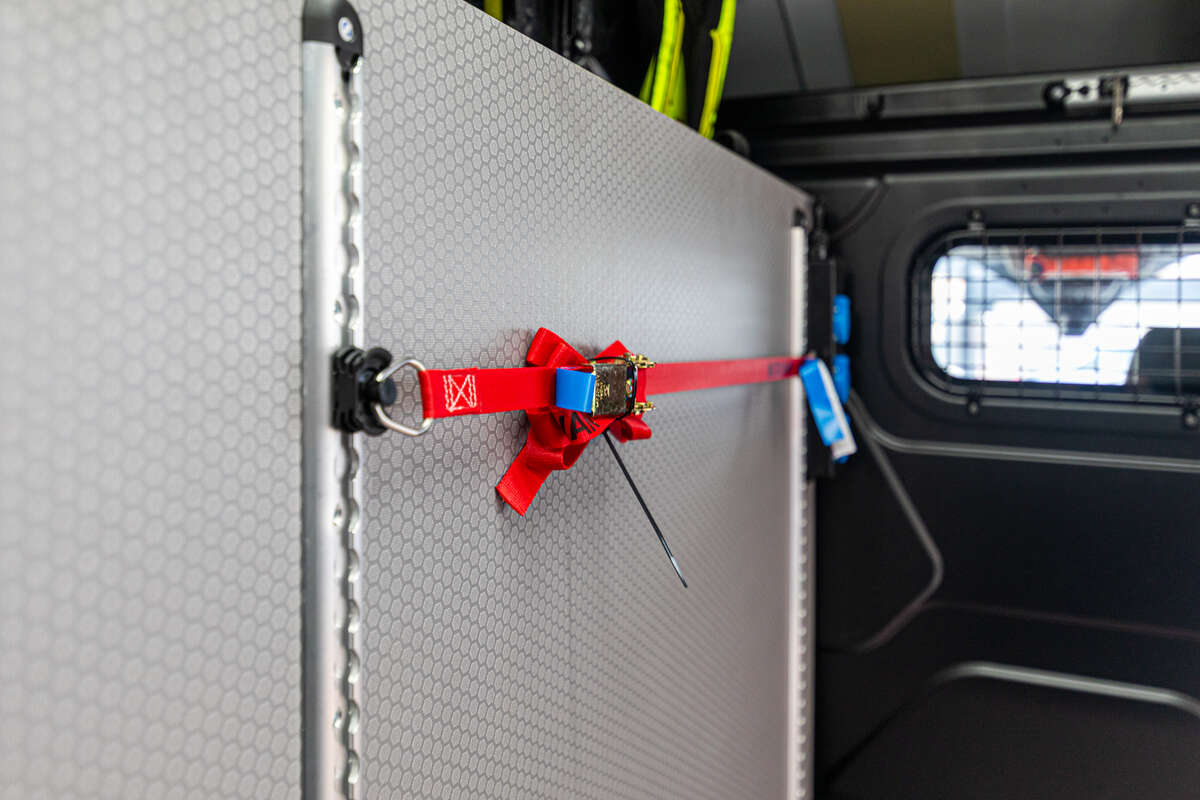 RFQ25_2218 - Rode Kruis Jabbeke - Ford Transit-LQ-025.jpg